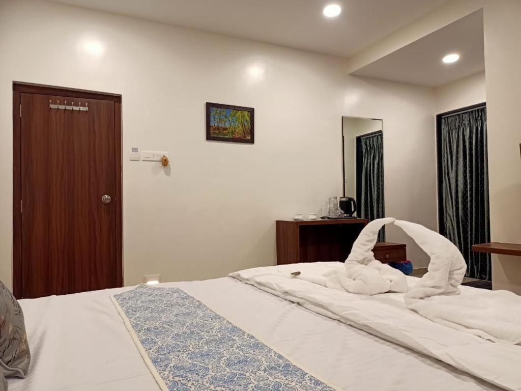 Srushti Sea Villa Resort Diveagar Exterior photo